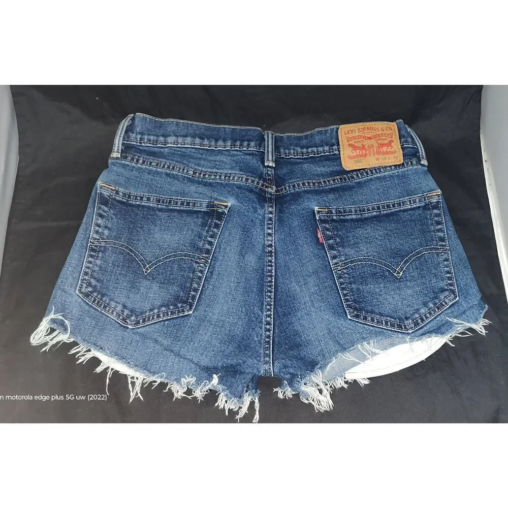 Levi's 505 jean shorts frayed hem Size 32 x 30 Sexy Summer SEE MEASUREMENTS!